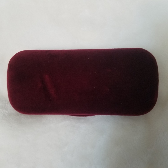 Gucci Red Suede Sunglass and Eyewear Case with Duster, Cloth and Card - Picture 3 of 8